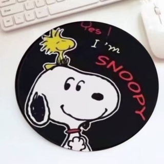 SNOOPY BW แผ่นรองเมาส์ แผ่นรองเม้าส์ ลายการ์ตูน สนูปปี้ BW ขนาด 23 cm สวยงาม น่าใช้งาน นุ่มมือ น่าใช้   BY 8118 SHOP