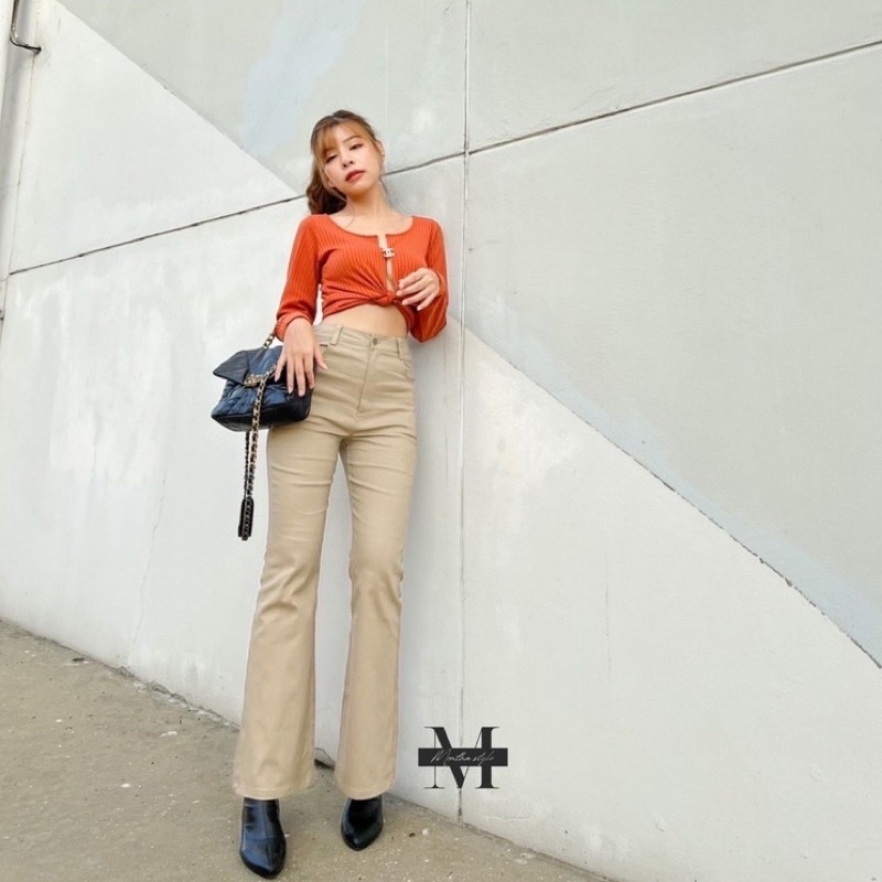 กางเกงขายาวขาม้า สีครีม ซื้อมาจากร้านmontha