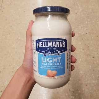 มายองเนส สูตรพลังงานน้อย Hellmanns Light Mayonnaise 400g.