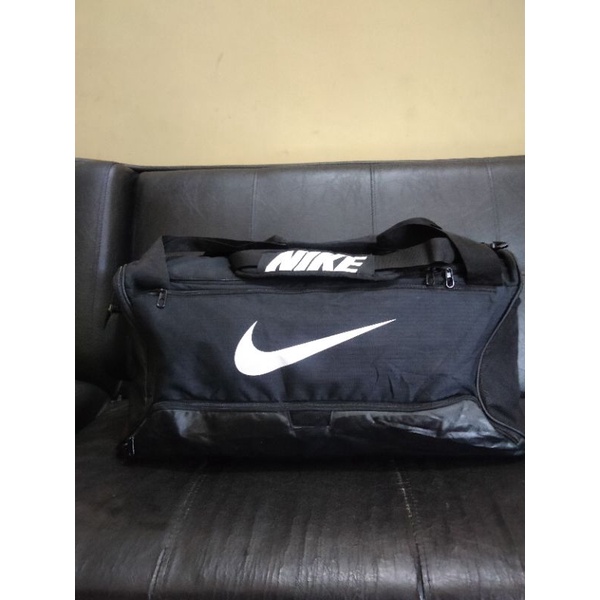 Nike duffle Bag / minggat Bag / original preloved second Sports Bag