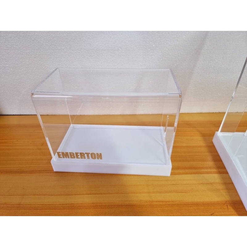 Emberton/Kilburn กล่องครอบลำโพง