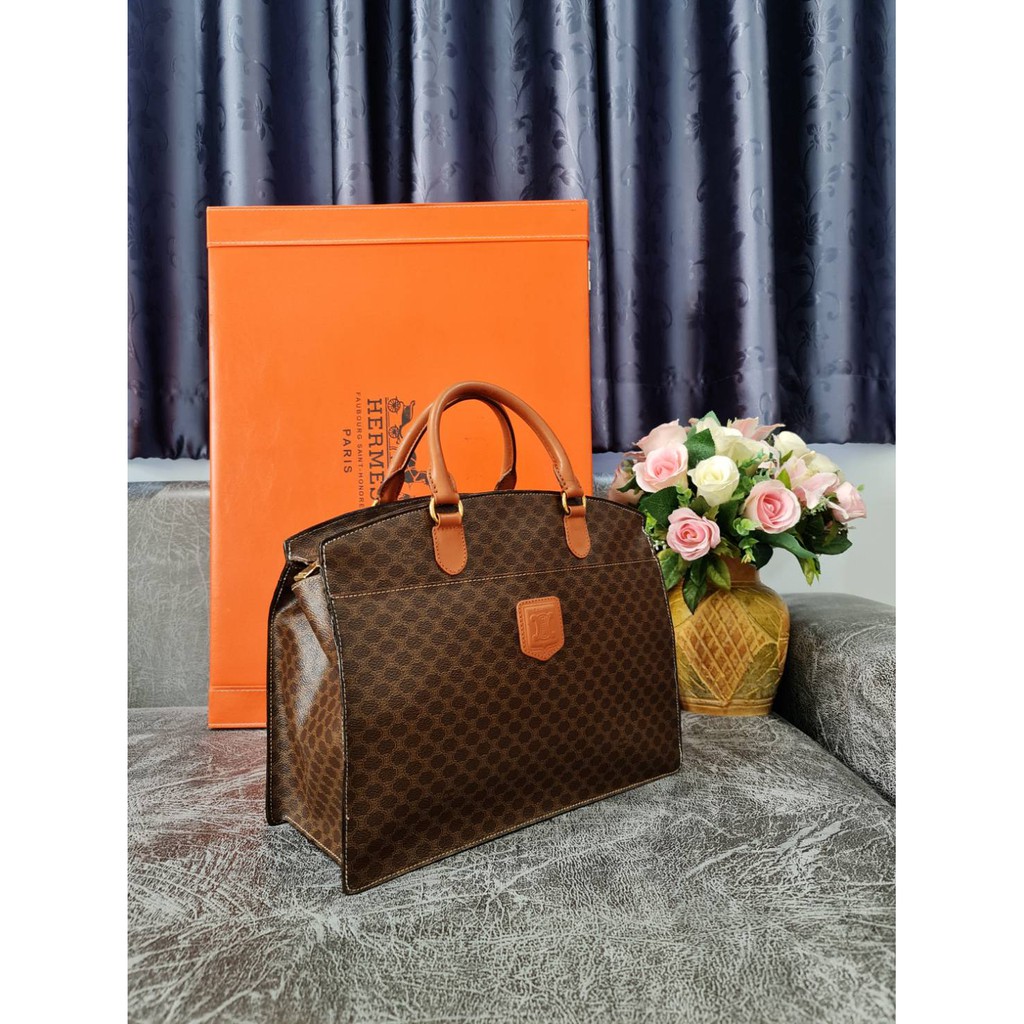 กระเป๋าCeline  AUTHENTIC100 %