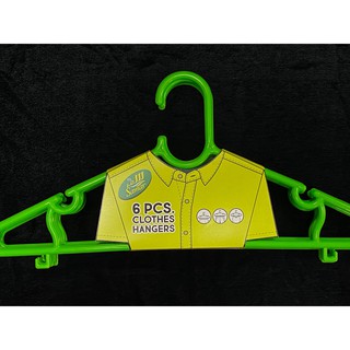 ไม้แขวนเสื้อ แพ็ค 6 สีเขียว ลายเส้น Clothes Hangers Pack size of 6 pcs Green Color Line design