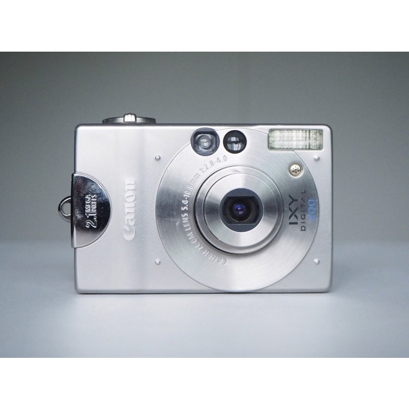 Canon IXY DIGITAL 200