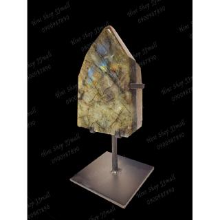 อัญมณีลาบราโดไรท์ มีขาตั้ง Labradorite