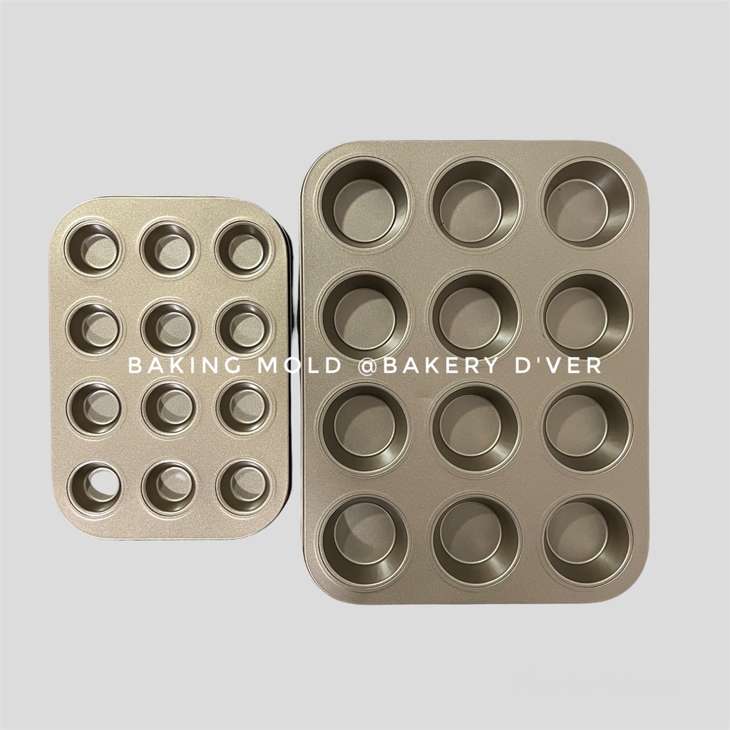 ถาดอบคัพเค้ก 12 หลุม มี 2 ขนาดให้เลือก ใช้อบรองถ้วยมัฟฟิน บราวนี่ เคลือบเทฟล่อนอย่างดี