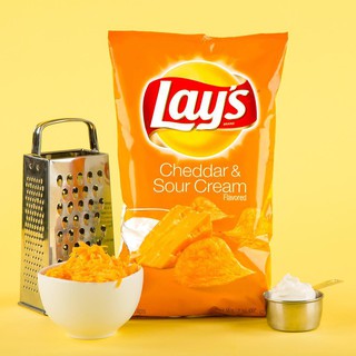 ⚡เลย์ รสเชสด้าชีส และซาวน์ครีม 184 กรัม / Lays Cheddar &amp; Sour Cream 184g🍿