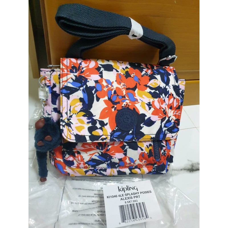 kipling กระเป๋าผ้ารุ่น Alexis มีฝาปิด ลายดอกไม้