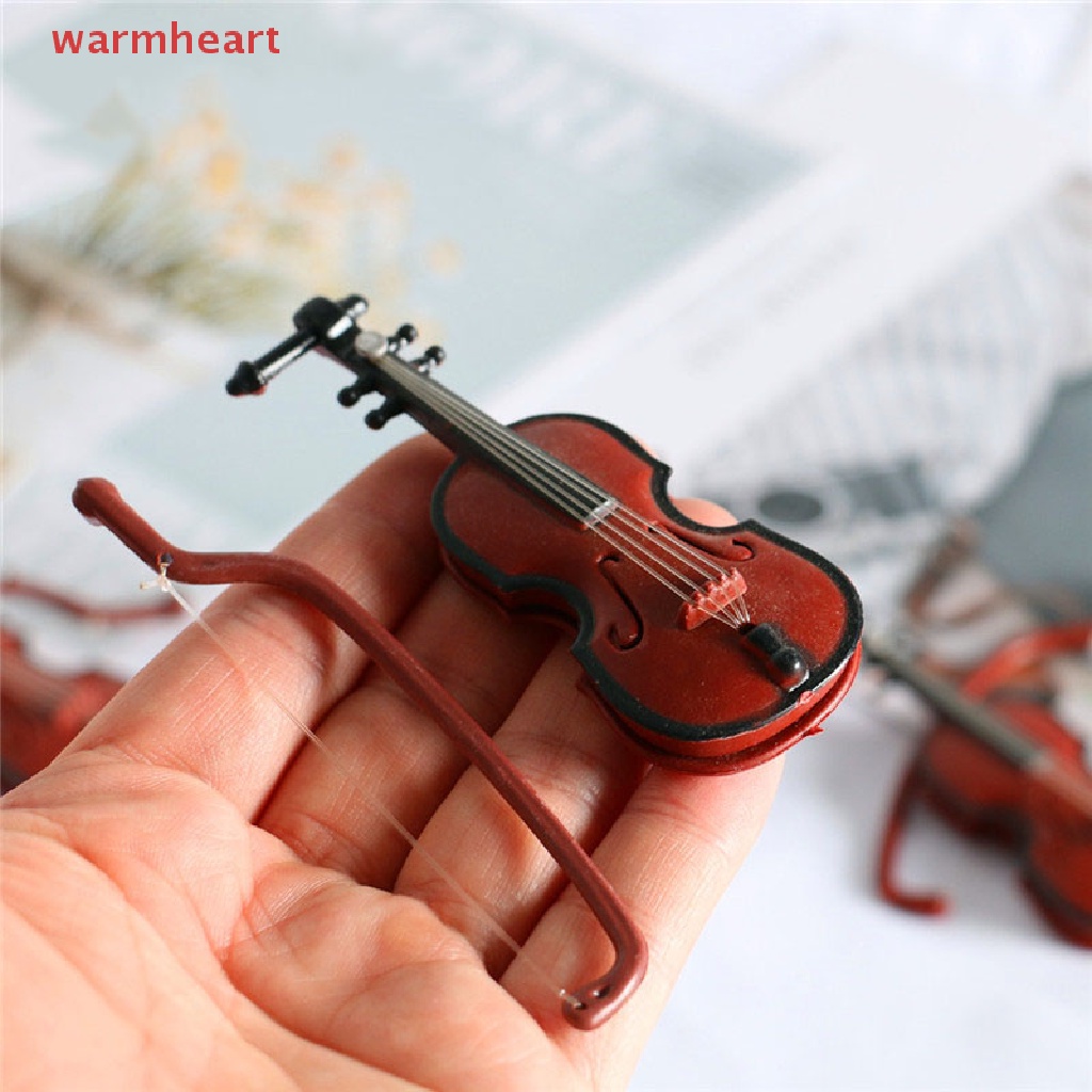 (warmheart) โมเดลเครื่องดนตรีไวโอลิน กีตาร์คลาสสิก ขนาดเล็ก สําหรับตกแต่งบ้านตุ๊กตา 1/12
