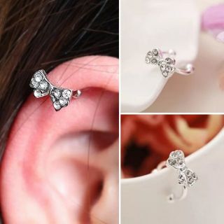 ต่างหูหนีบรูปโบว์ • Bow tie Ear cuff