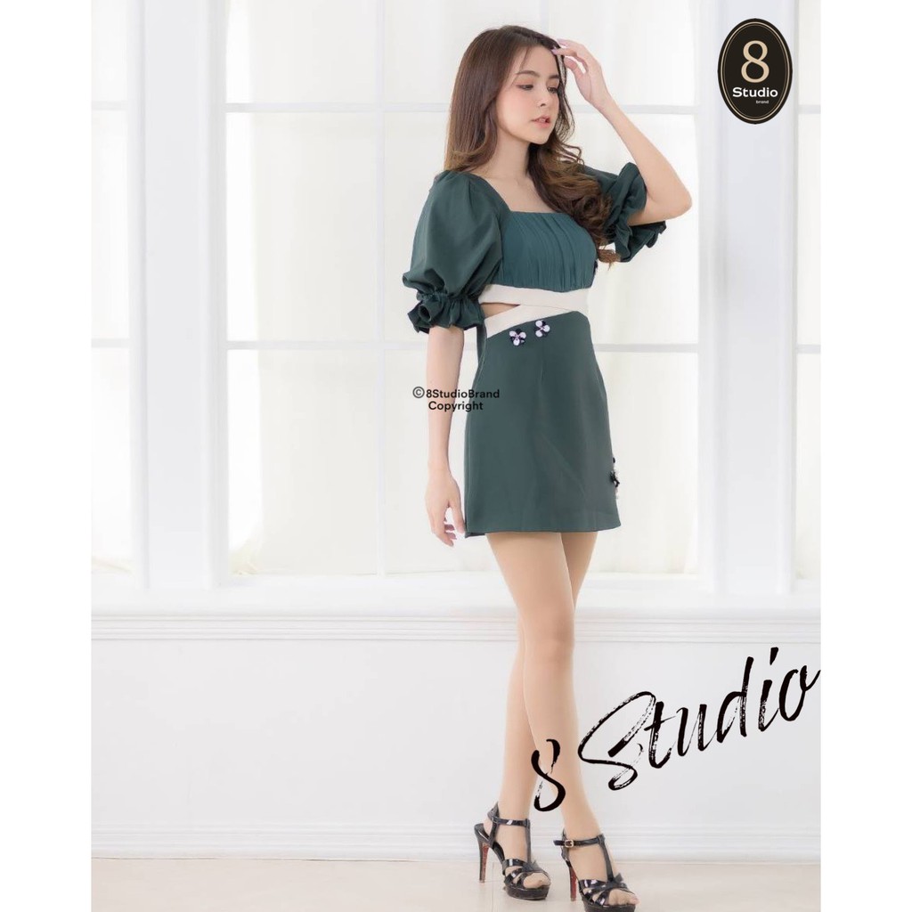 8 Studio Brand เสื้อผ้าแบรนด์แท้การันตี มินิเดรสแขนพองทรงตุ๊กตาสีเขียว ใส่พอดีตัว หน้าอกทรงตัดตรง แต