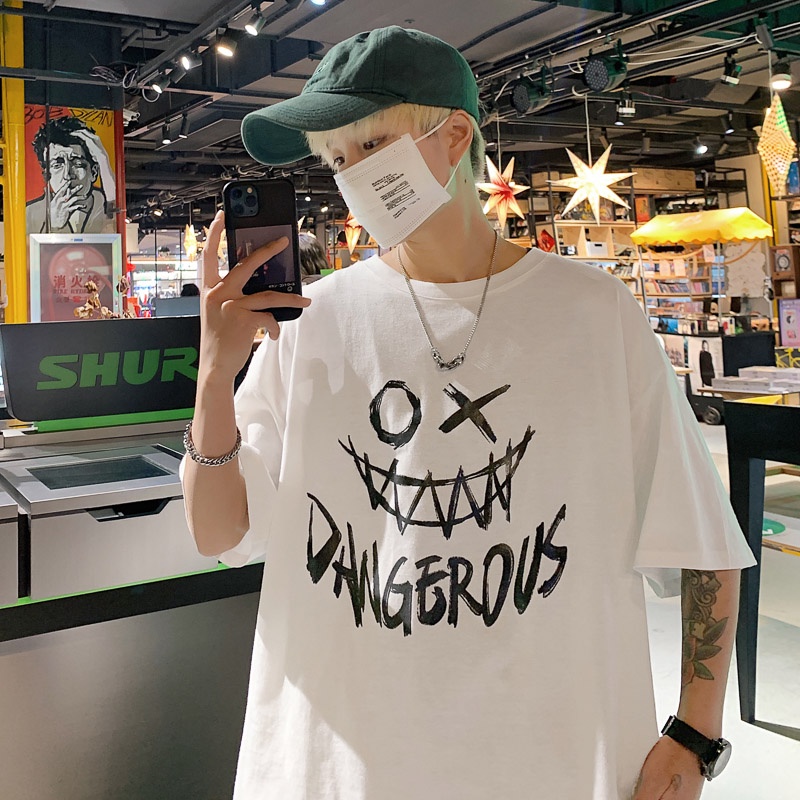 [ขนาด S-8XL] เสื้อยืดลำลองผู้ชายสไตล์เกาหลีขนาดใหญ่หลวมเสื้อยืดขนาดใหญ่แขนสั้นอินเทรนด์เสื้อยืด