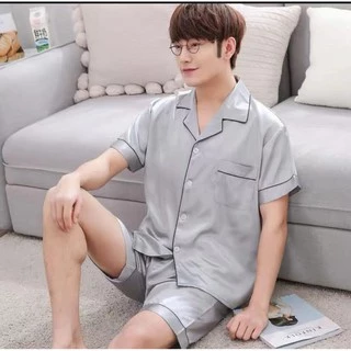 3333-1 SPS ชุดนอนบุรุษแขน สีพื้น แขนสั้นขาสั้นติดกระดุมด้านหน้า ชุดนอนผ้าซาตินผ้าลื่นไม่ยับง่าย พร้อมส่งในไทย