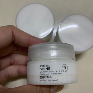 พร้อมส่ง NATURELAB TOKYO Perfect Shine Clarifying Scalp Scrub( 44g )