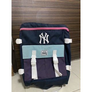 กระเป๋า Herschel x MLB