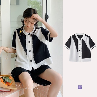 【พร้อมส่ง】「สินค้าลิขสิทธิ์แท้」Iris Boutique IS151 Heart button blouse เสื้อเชิ้ต เสื้อผ้าแฟชั่นผู้หญิง