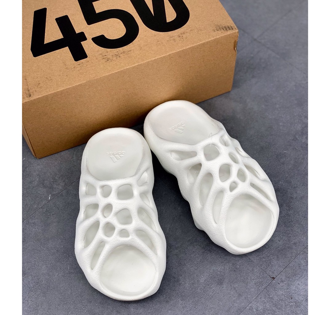 450 yeezy slides