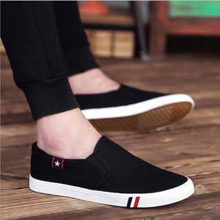 ขายดีมาก ❤️👏 ใส่สบายรองเท้าผ้าใบผู้ชายแบ  slip on ใส่สบายงานสวย ตรงปก unisex ใส่ได้ทั้งหญิงชาย