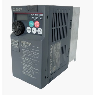 Mitsubishi FR-E720S-0.4K Inverter 0.4KW 1/2HP Input 1-Phase 200-240VAC Output 3-Phase 200-240VAC 0.2