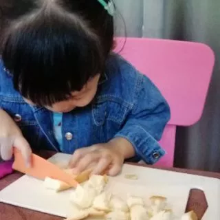 มีดพลาสติก​สำหรับเด็ก(1ชุดมี3ชิ้น) ​ มีดพลาสติกหั่นผักผลไม้