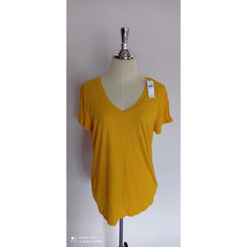 Y14 เสื้อยืดคอวี gap