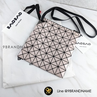 NEW  Bao Bao Issey Miyake Prism Crossbody IS00080 อุปกรณ์​:ถุง​ผ้า​ ถุงกระดาษ การ์ด ป้ายแท็ก