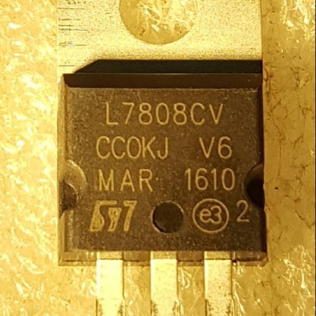 เครื่องควบคุม IC L7808 L 7808 8v