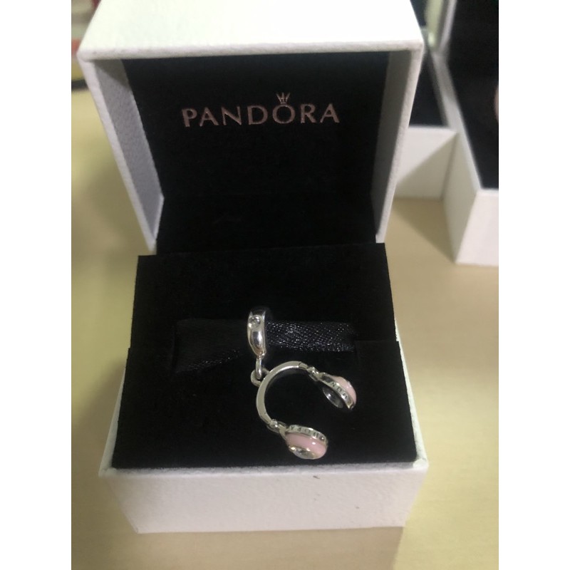 pandora ติ้งห้อย headphone แท้ 100% พร้อมส่ง