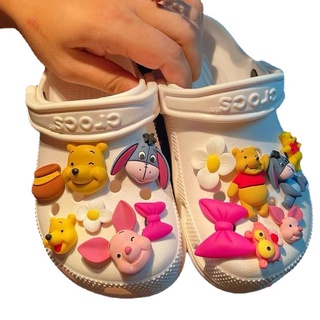 Cartoob Pig Tiger Crocs Jibitz Charm Set Powerpuff Girls Shoe Charms Pooh Anime Jibits Bow Flower Jibbits Crocks สําหรับผู้หญิงรองเท้าอุปกรณ์เสริม Deoration