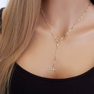 สร้อยคอไม้กางเขนสไตล์มินิมอล • Minimalist Cross Necklace