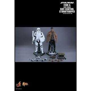 🕊️พร้อมส่ง ฟิกเกอร์ โมเดล ของสะสม Hot Toys MMS346 STAR WARS: THE FORCE AWAKENS - FINN &amp; STORMTROOPER