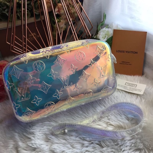 กระเป๋า Louis Vuitton