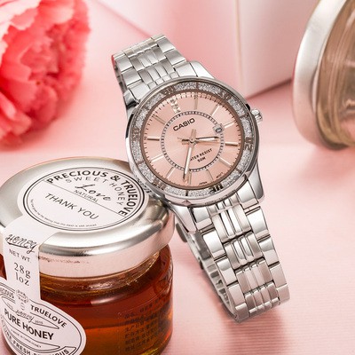 นาฬิกา Casio สำหรับผู้หญิง รุ่น LTP-1358D-4A สายแสตนเลส หน้าปัดชมพูสุดหวาน - มั่นใจ ของแท้ 100% รับป