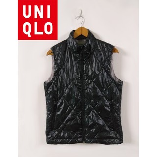 21Pเสื้อกั๊กนวม Uniqlo อก44 ผ้าร่มสีดำ