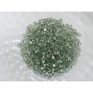 2.0mm. พลอยเขียวส่องกลมเจียรเหลี่ยม (Green Sapphire)  ราคากะรัตละ 180 บาท