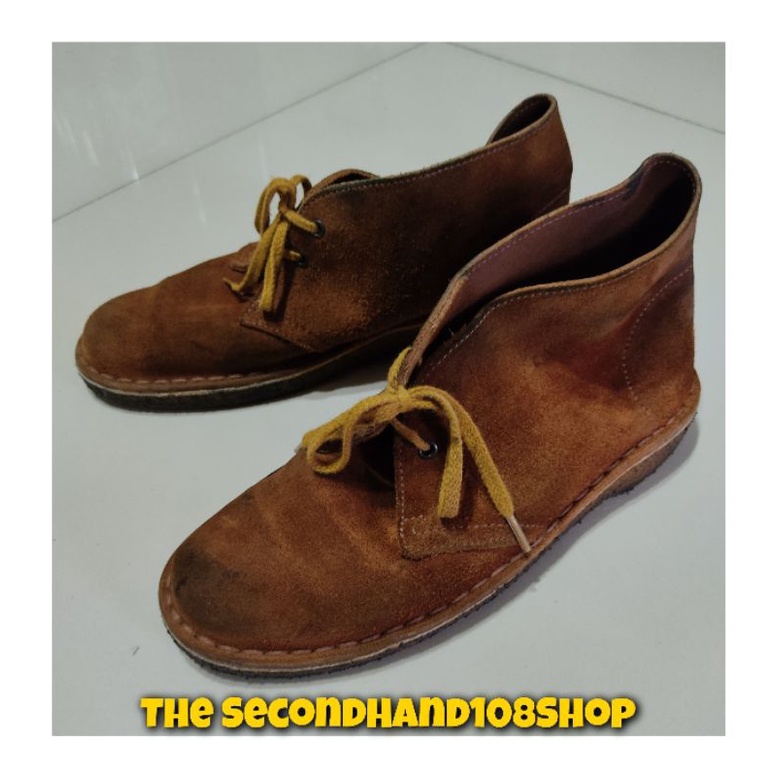 รองเท้าบูท Clarks Desert 5, Size 37 or 4.5 US (*มือสอง*)