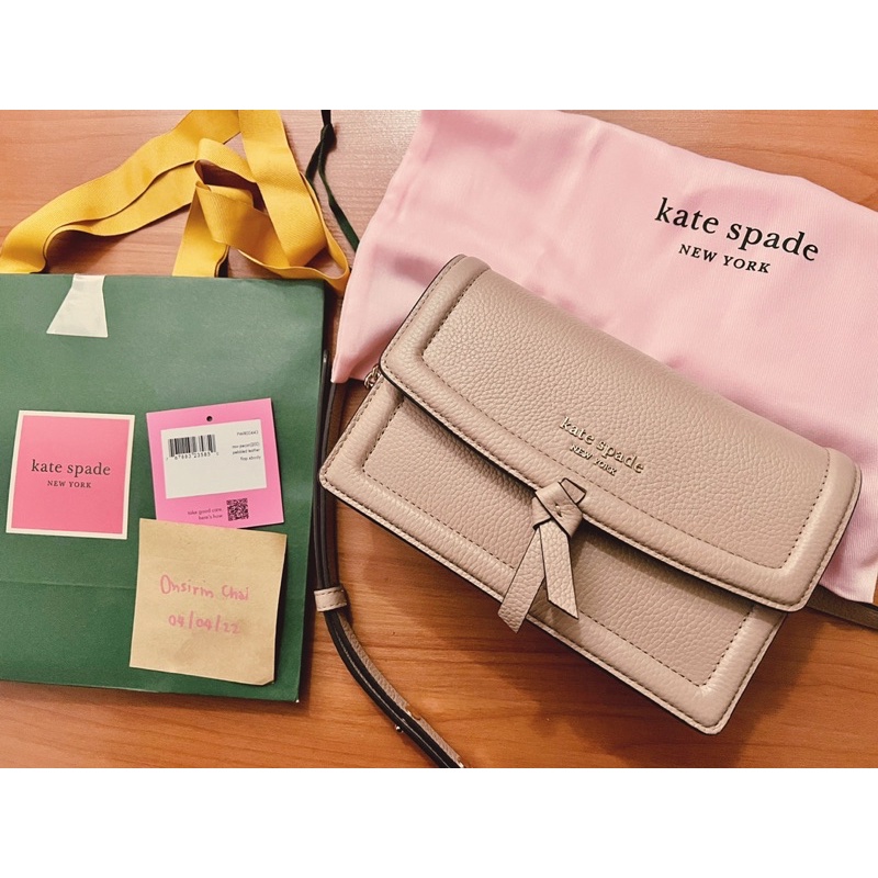 Kate Spade Knott Flap Crossbody (สี Raw Pecan)