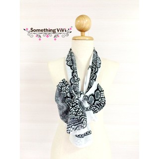 ผ้าพันคอ/ผ้าคลุมไหล่ม รุ่น Lace in Black &amp; White (Size S)