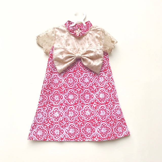 ชุดเดรส Vivi Qibao**