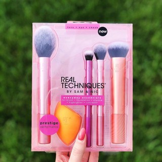 ของแท้! ใหม่ REAL TECHNIQUES Everyday Essentials Brush Set (NEW2019)