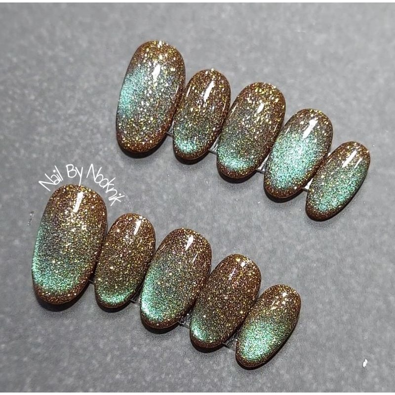 พร้อมส่ง!! เล็บเจลแคทอายกาแลคซีสีช็อกมิ้นต์ เหลือบม่วงอ่อน(พร้อมกาว+ตะไบ)