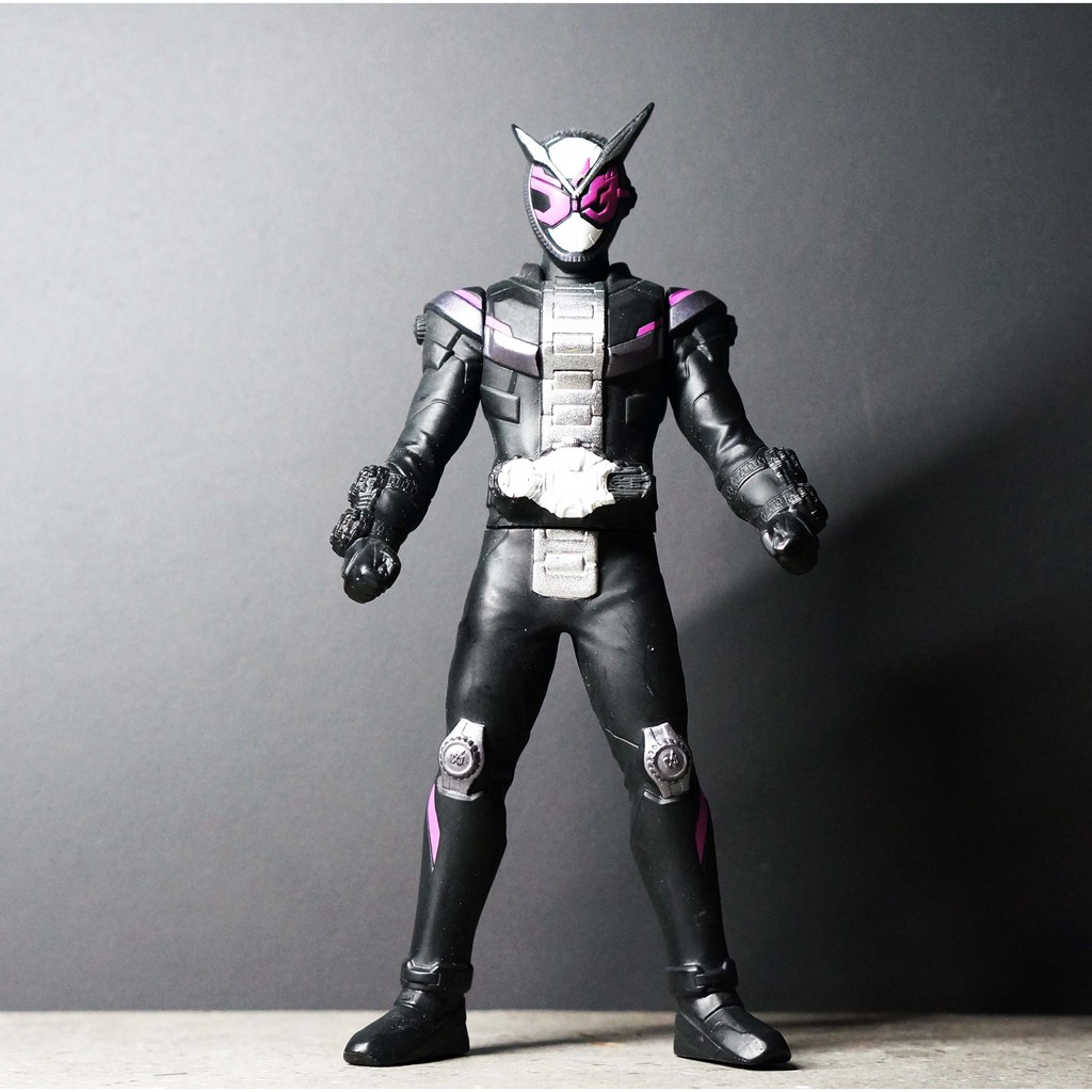 Bandai Kamen Rider Zi-O 6.6 นิ้ว มดแดง มาสค์ไรเดอร์ Soft Vinyl Masked Rider Soft Vinyl Kamen Rider Z