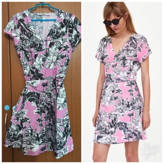 Wrap dress Zara เดรสแบบพันรอบเอว ผ้าโพลีเอสเตอร์ไม่ยืด ลายสวย ใส่ 2-3 ครั้งสภาพดีมากค่ะ