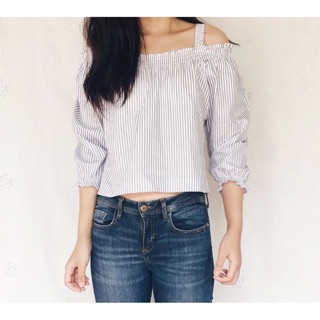  Striped Shoulder เสื้อแขน 4 ส่วน ระบายตุ๊กตา