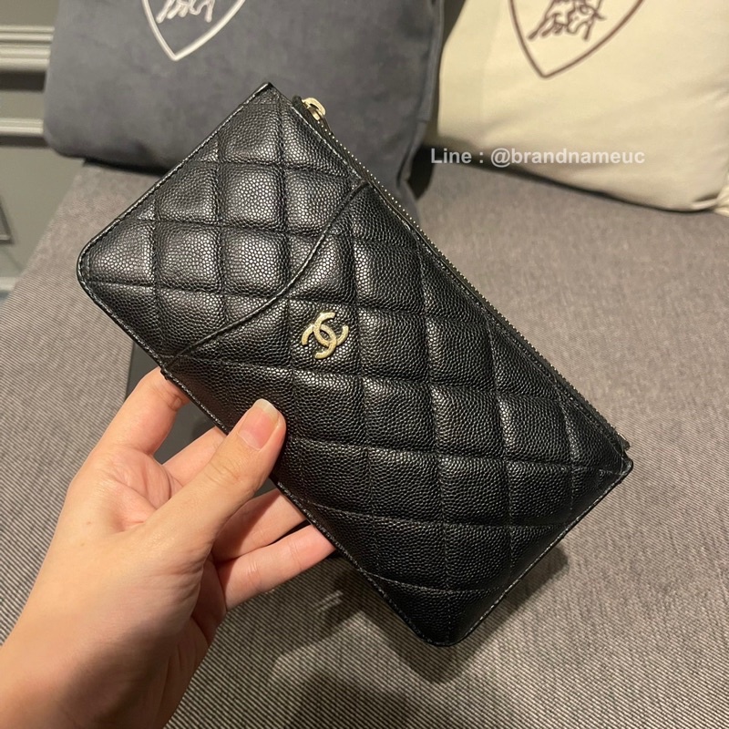 Chanel all in one holo 27