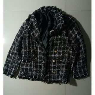 เสื้อคลุมผ้า tweed สีดำ