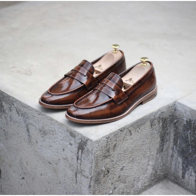 British รองเท้าหนังโลฟเฟอร์ รุ่น Penny Loafers : Wishky (สีเฉพาะของทางร้าน)