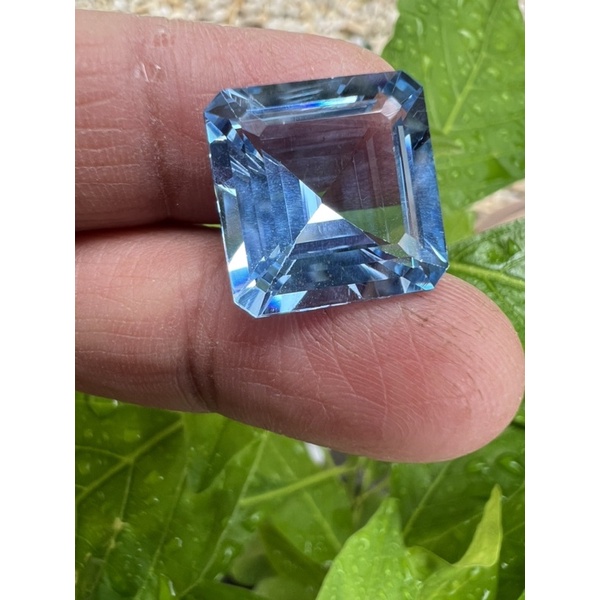 Aquamarine Lab Made 13x13 mm อะความารีน พลอย LAB สี (Swiss AQUAMARINE)