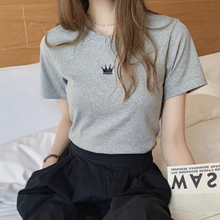 🔥(ลดทั้งร้าน)เสื้อยืดคอกรม สกีนมงกุฎ