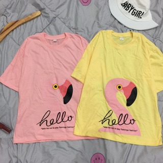 เสื้อยืด Hello ฟลามิงโก้ 🐣 FREE REG ❣ ทักแชทมาน้าาา ☺️ Korean Style 🍃 มีหลายสี เลื่อนดูภาพถัดไปน้าา 🔸